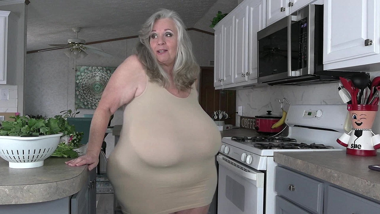 Home Step Mom Chores And Tit Play