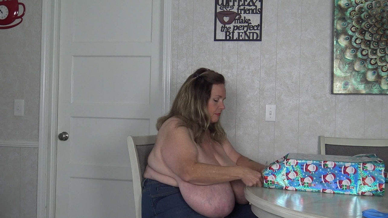 Suzie Wrapping Gifts