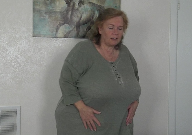 Sensual Mature Strip Down - Suzie Q aka Suzie 44K - Suzie Q video on CurveFanz